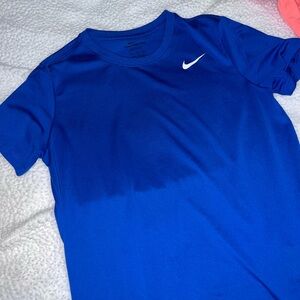 Blue nike tee shirt